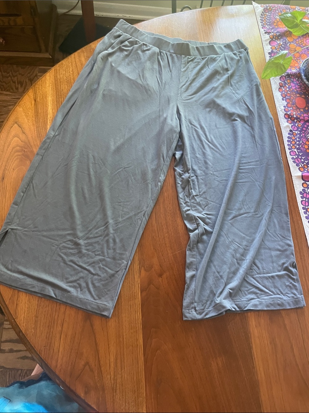 LOGO by Lori Goldstein Wide Leg Crop Pants in Slate Gray